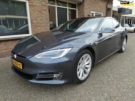 Tesla Model S 0