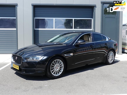 Jaguar XE 0