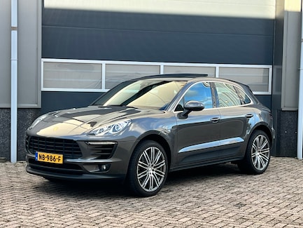 Porsche Macan 0