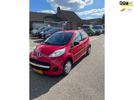 Peugeot 107 0