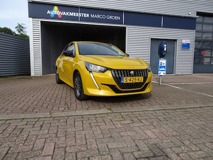 Peugeot 208 0