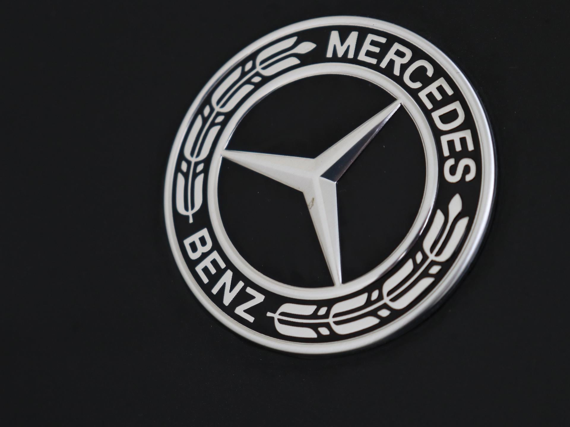 Mercedes-Benz EQS SUV 450 4MATIC AMG Line 7p 108 kWh / Stoelverwarming / Stoelverkoeling / Memory-Stoelen / Night-Pakket / Panaroma-schuifdak / 360Graden-Camera / Achteras-Besturing /