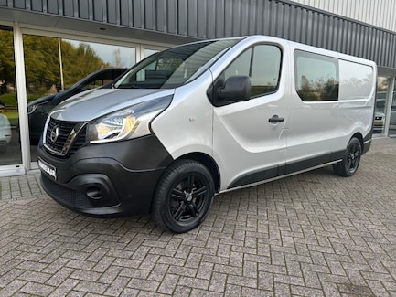 Nissan NV300 0