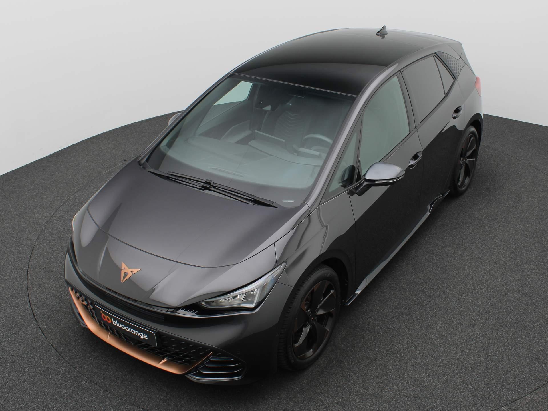 Cupra Born Business 62 kWh 204PK Warmtepomp, panoramadak, head-up display, achteruitrijcamera, keyless entry, 19″ LM velgen