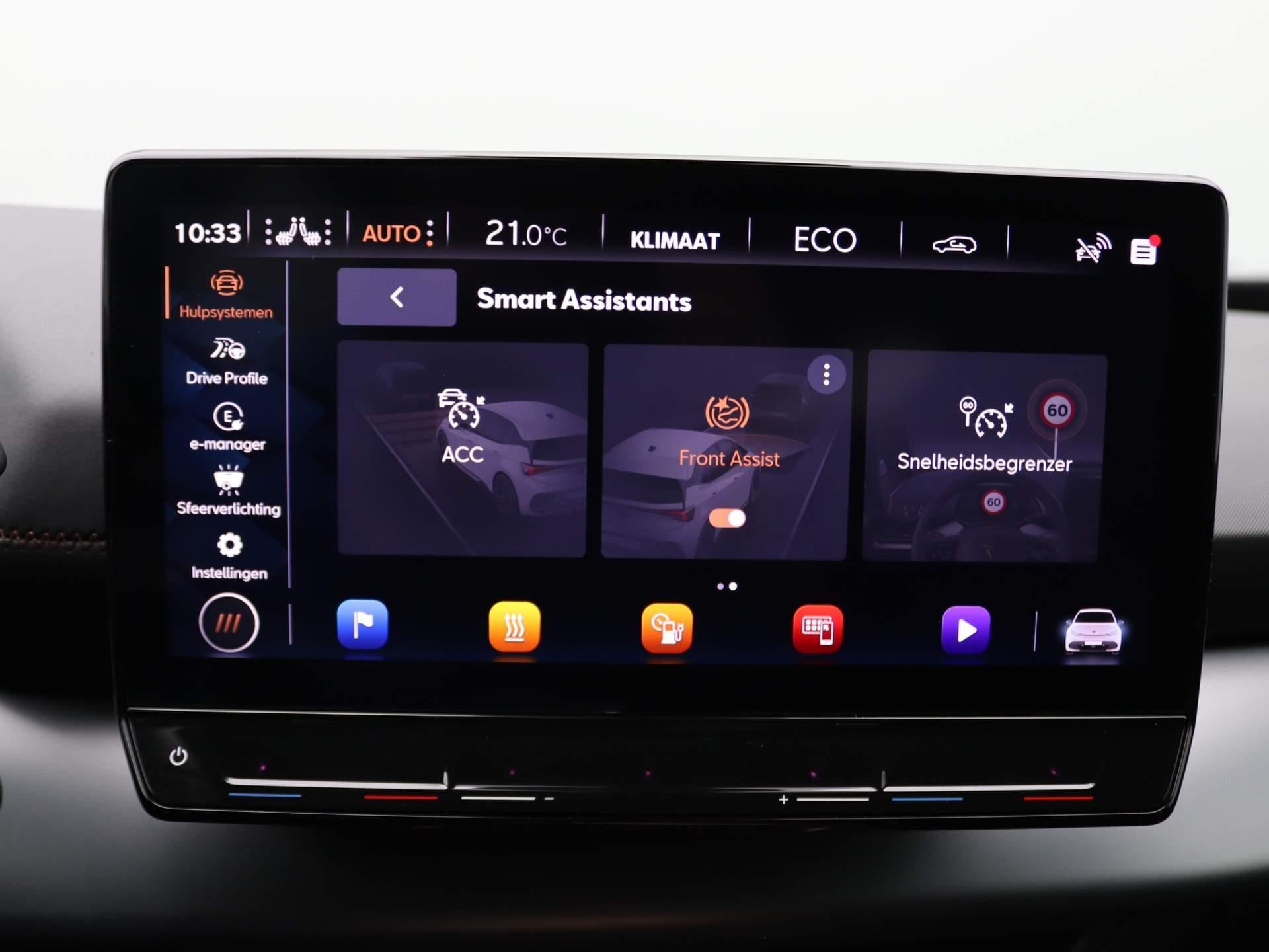 Cupra Born Business 62 kWh 204PK Warmtepomp, panoramadak, head-up display, achteruitrijcamera, keyless entry, 19″ LM velgen