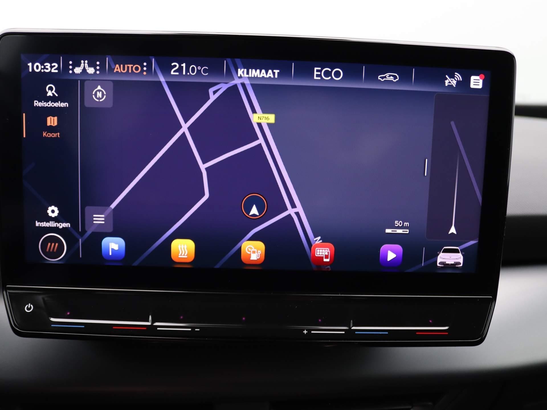 Cupra Born Business 62 kWh 204PK Warmtepomp, panoramadak, head-up display, achteruitrijcamera, keyless entry, 19″ LM velgen