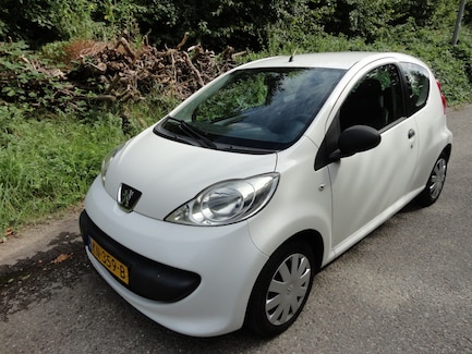 Peugeot 107 0