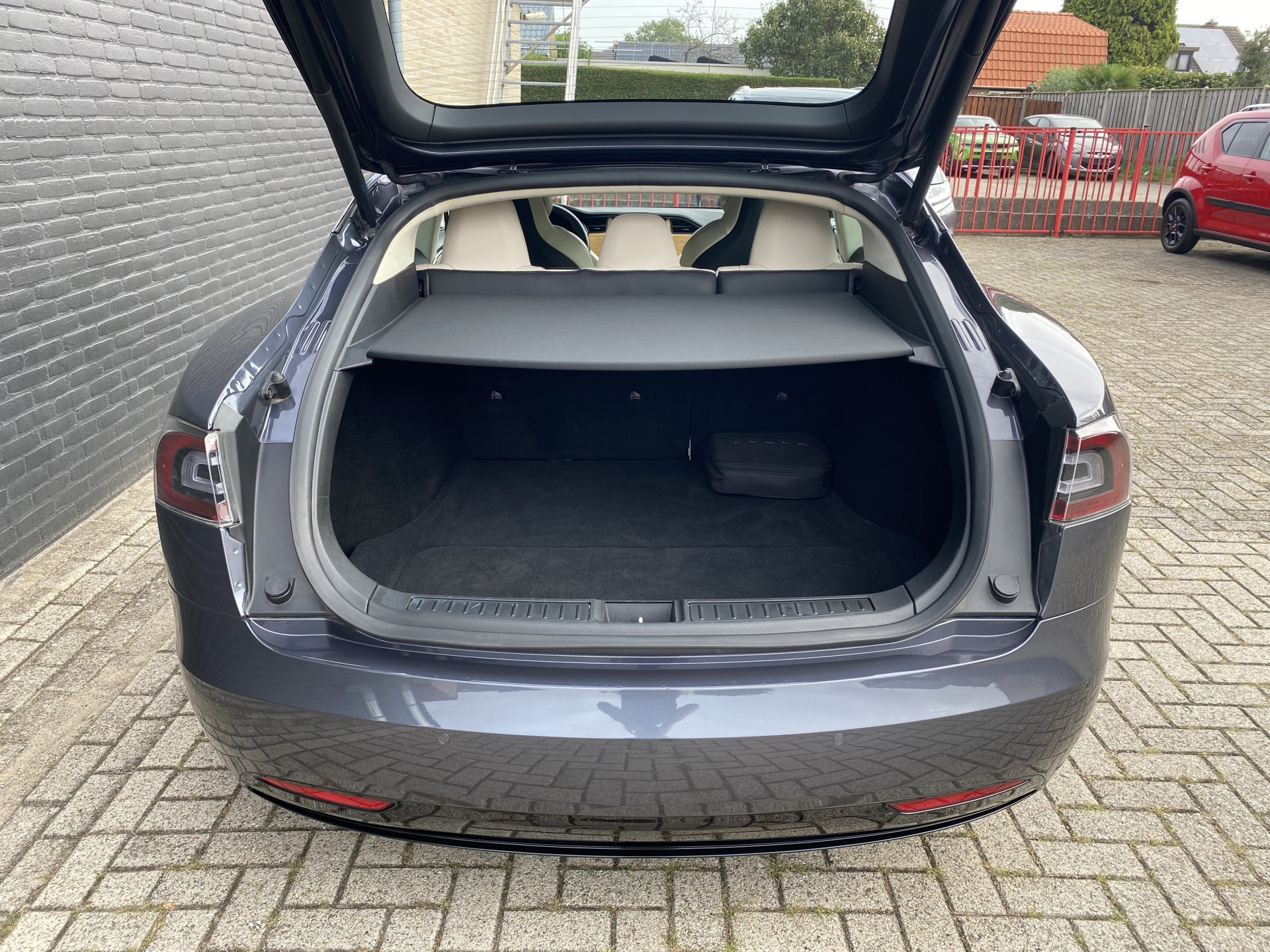 Tesla Model S 100D Long Range AWD