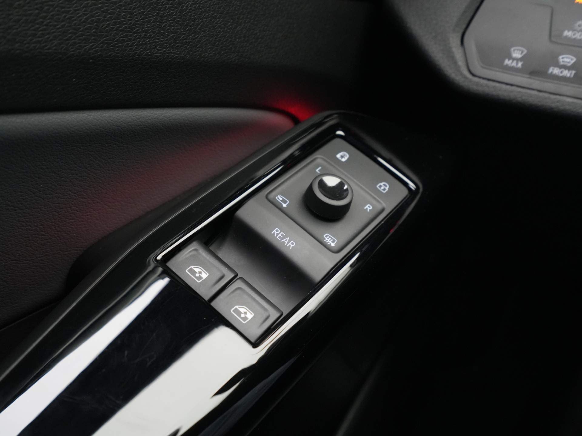 Volkswagen ID.4 Pro 77 kWh Navigatie Pdc Acc Lm Velgen 210