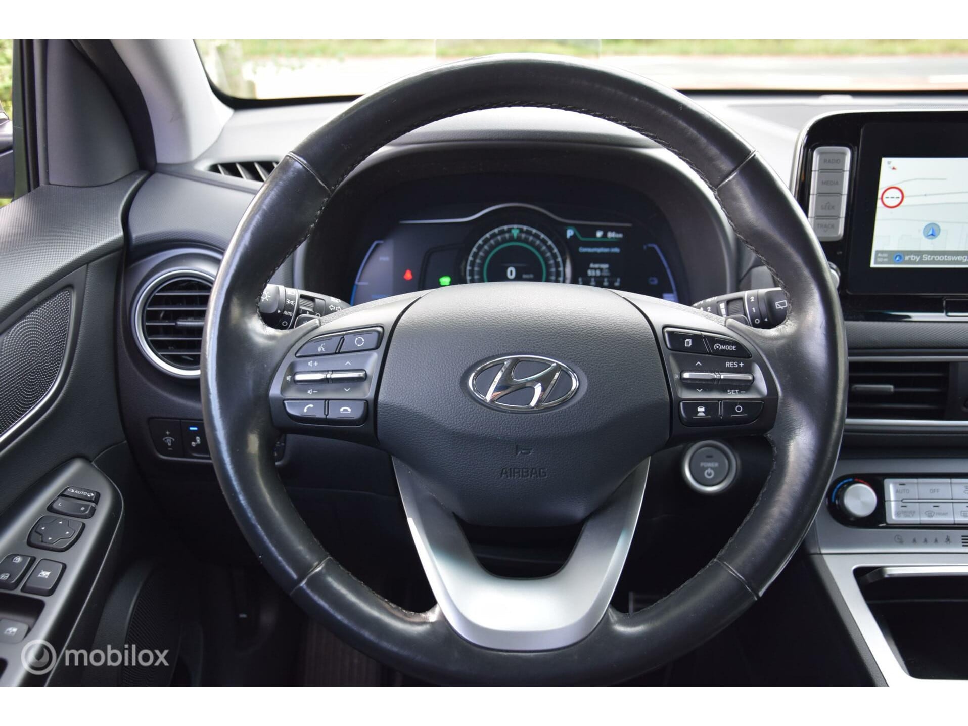 Hyundai Kona Electric EV Premium 64 kWh & Trekhaak