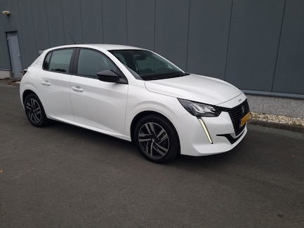 Peugeot 208 0