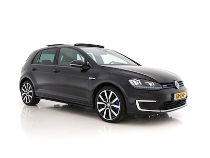 Volkswagen Golf 0