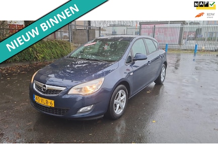 Opel Astra 0