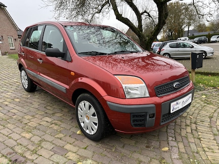 Ford Fusion 0