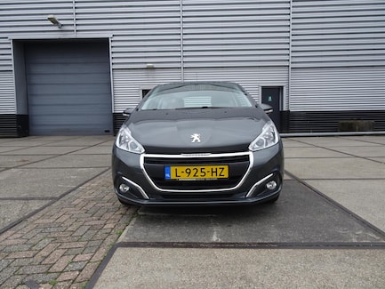 Peugeot 208 0