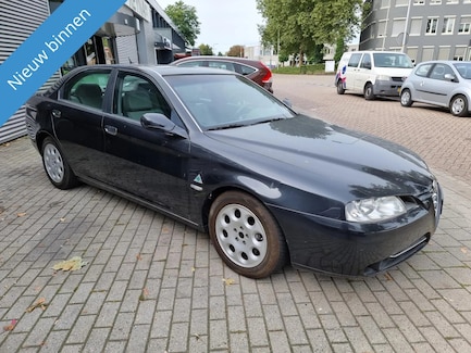 Alfa Romeo 166 0