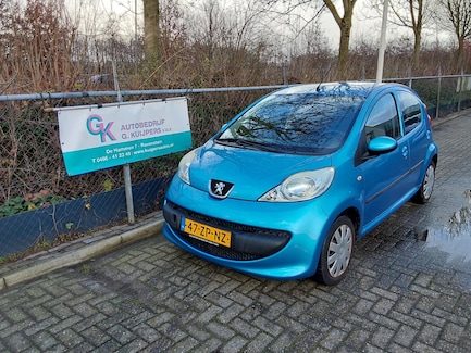 Peugeot 107 0
