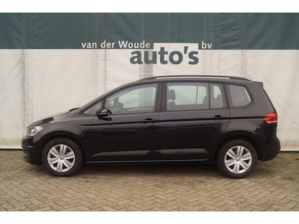 Volkswagen Touran 0