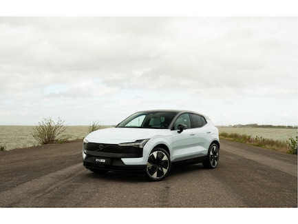 Volvo EX30 0