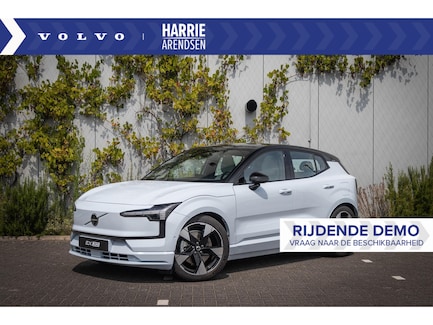 Volvo EX30 0
