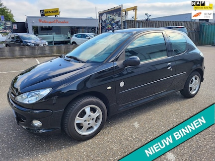 Peugeot 206 0