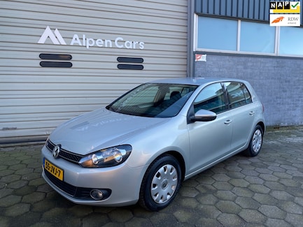 Volkswagen Golf 0