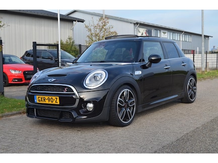 MINI John Cooper Works 0