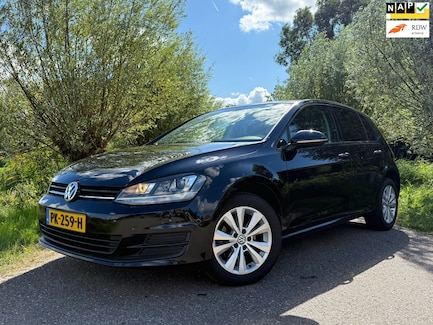 Volkswagen Golf 0