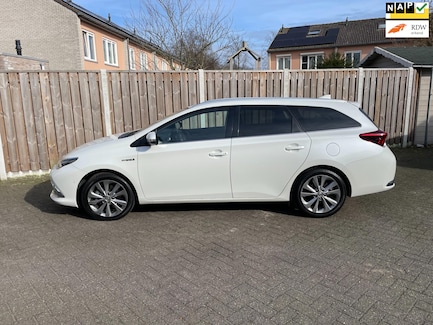 Toyota Auris 0