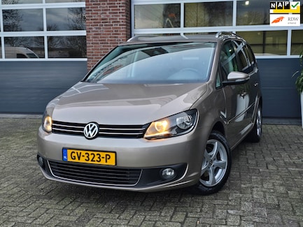 Volkswagen Touran 0
