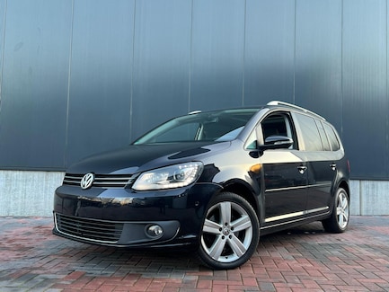 Volkswagen Touran 0