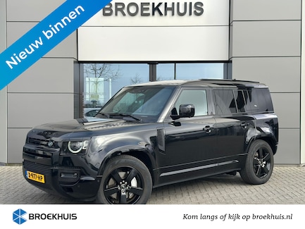 Land Rover Defender 0