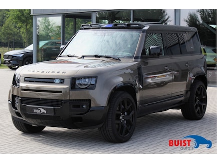 Land Rover Defender 0