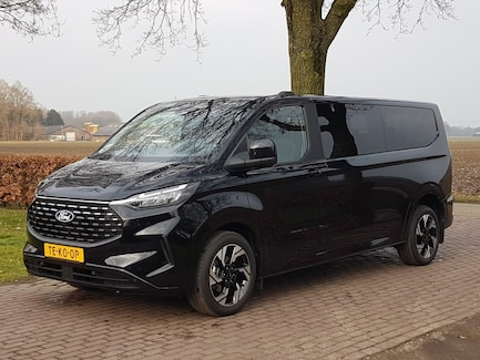 Ford Tourneo Custom 0