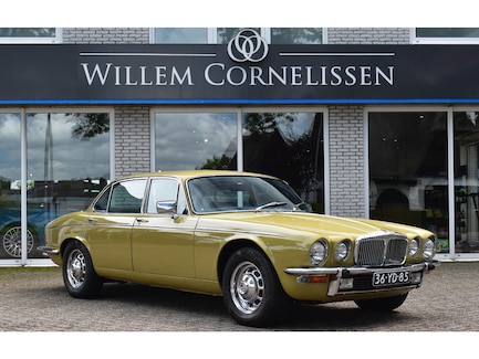 Daimler Double Six 0