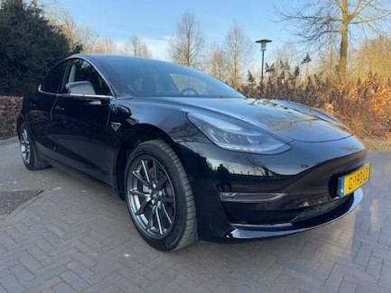 Tesla Model 3 0