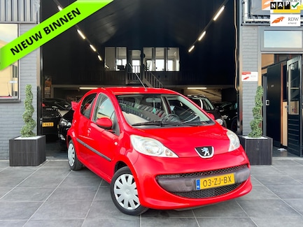 Peugeot 107 0