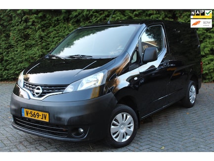Nissan NV200 0