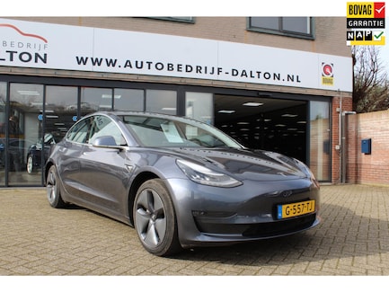 Tesla Model 3 0