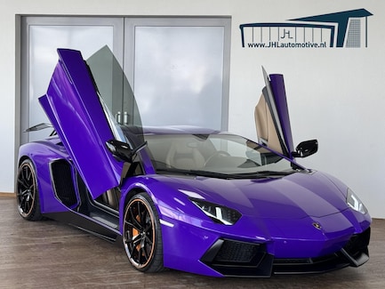 Lamborghini Aventador 0