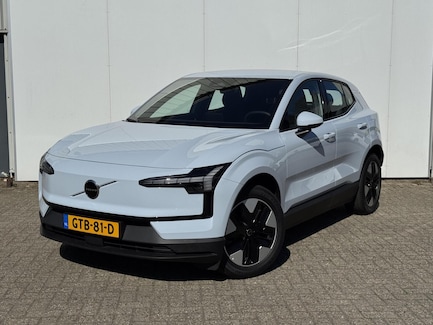 Volvo EX30 0