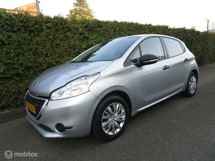 Peugeot 208 0