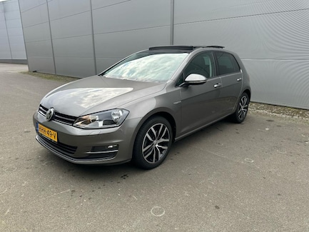 Volkswagen Golf 0
