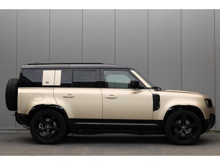 Land Rover Defender 0