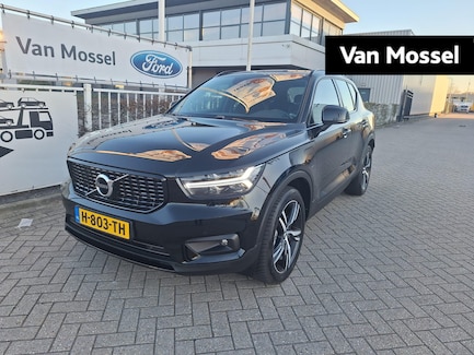 Volvo XC40 0