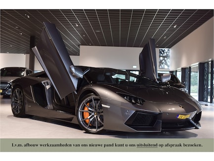 Lamborghini Aventador 0