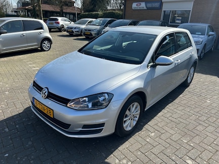 Volkswagen Golf 0