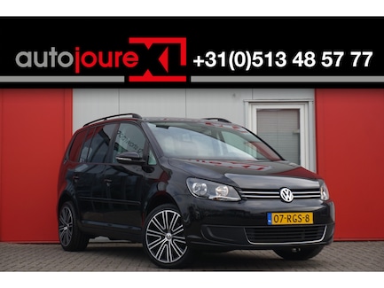 Volkswagen Touran 0