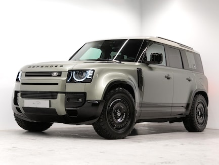 Land Rover Defender 0