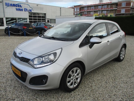 Kia Rio 0